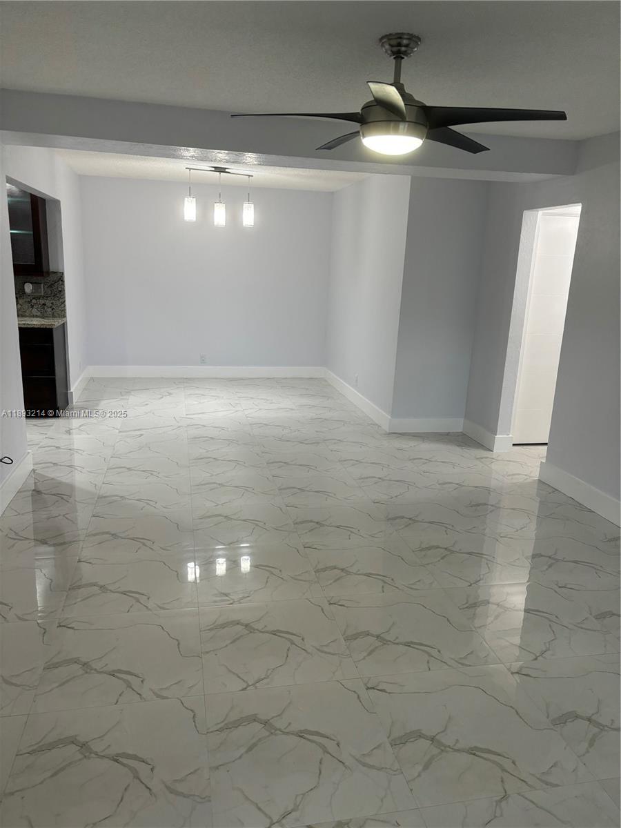 ROYALE GREEN CONDO 7 - Residential