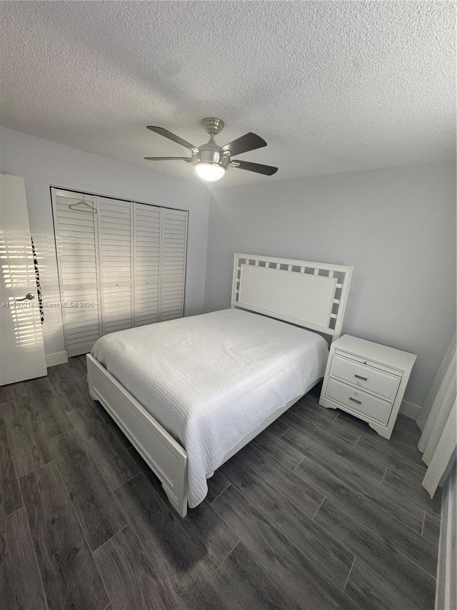 ROYALE GREEN CONDO 7 - Residential