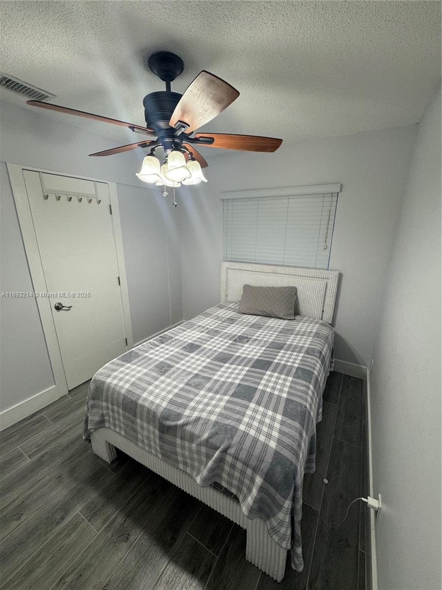 ROYALE GREEN CONDO 7 - Residential