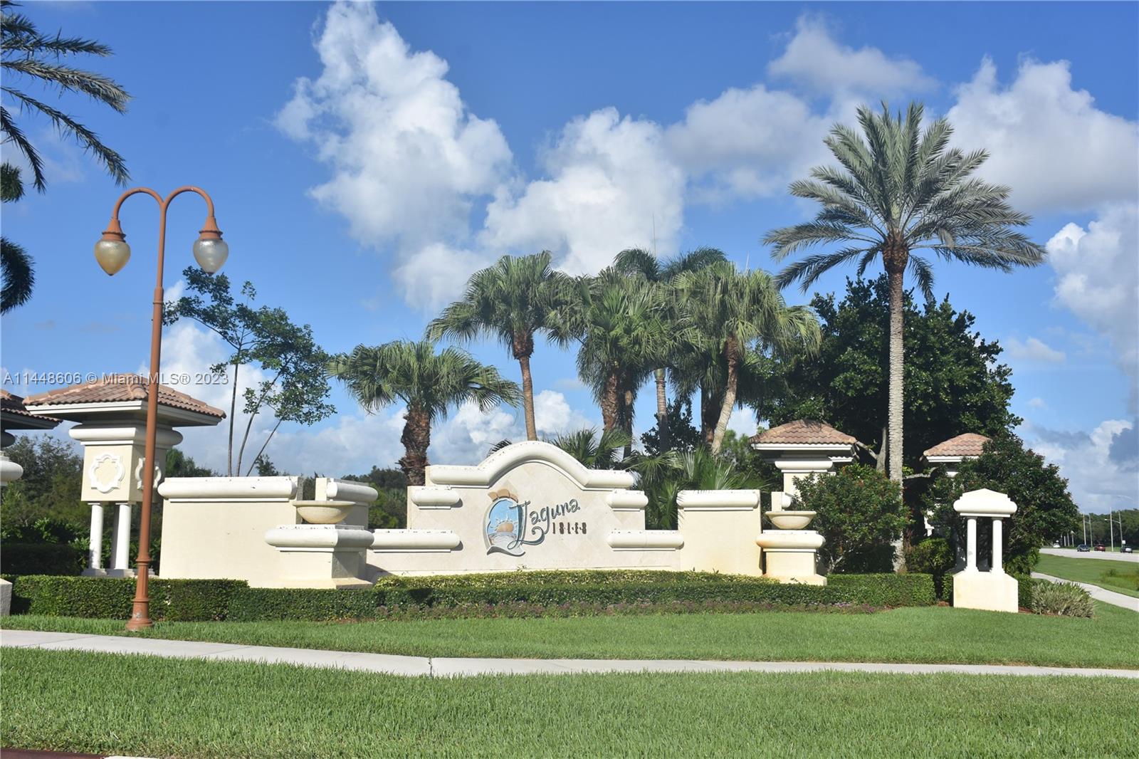 LAGUNA ISLES - Residential Lease