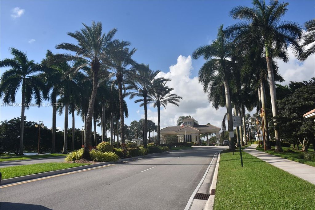 Photo of 6190 SW 195th Ave, Pembroke Pines, FL 33332 (MLS # A11448606)