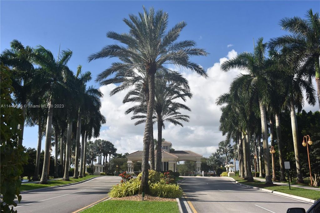 Photo of 6190 SW 195th Ave, Pembroke Pines, FL 33332 (MLS # A11448606)