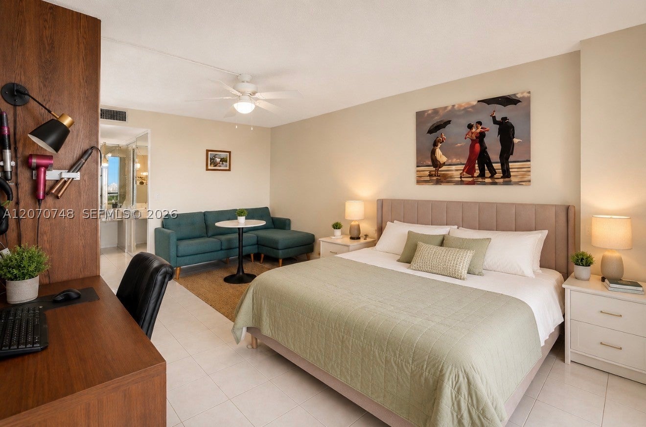 1000 Parkview Dr 715