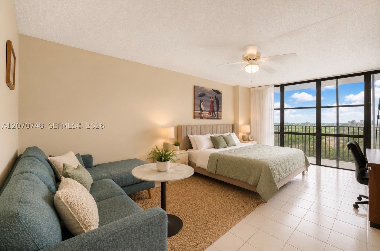1000 Parkview Dr 715