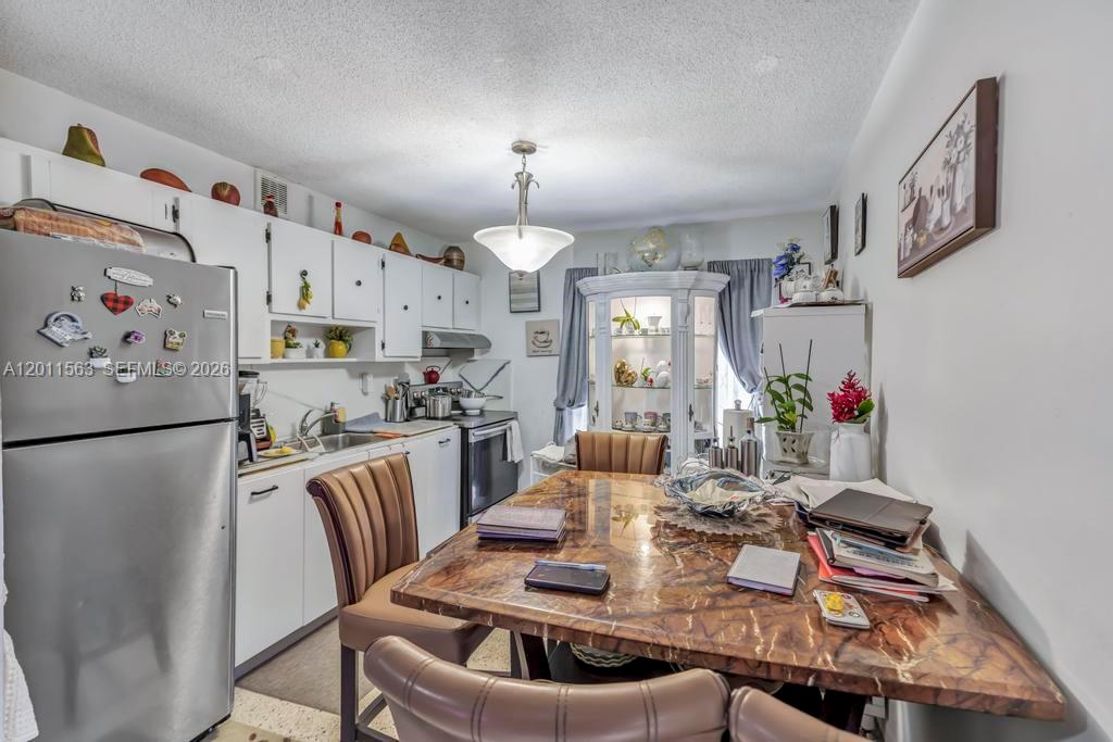 LAWRENCE ESTATE EAST ADDN - Residential Income