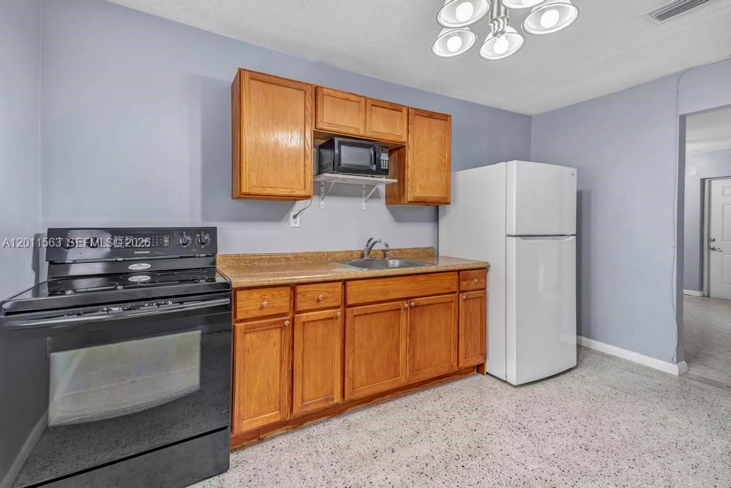 LAWRENCE ESTATE EAST ADDN - Residential Income