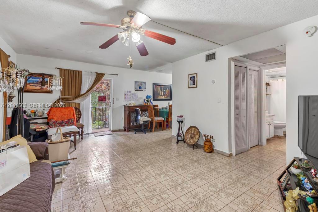 LAWRENCE ESTATE EAST ADDN - Residential Income