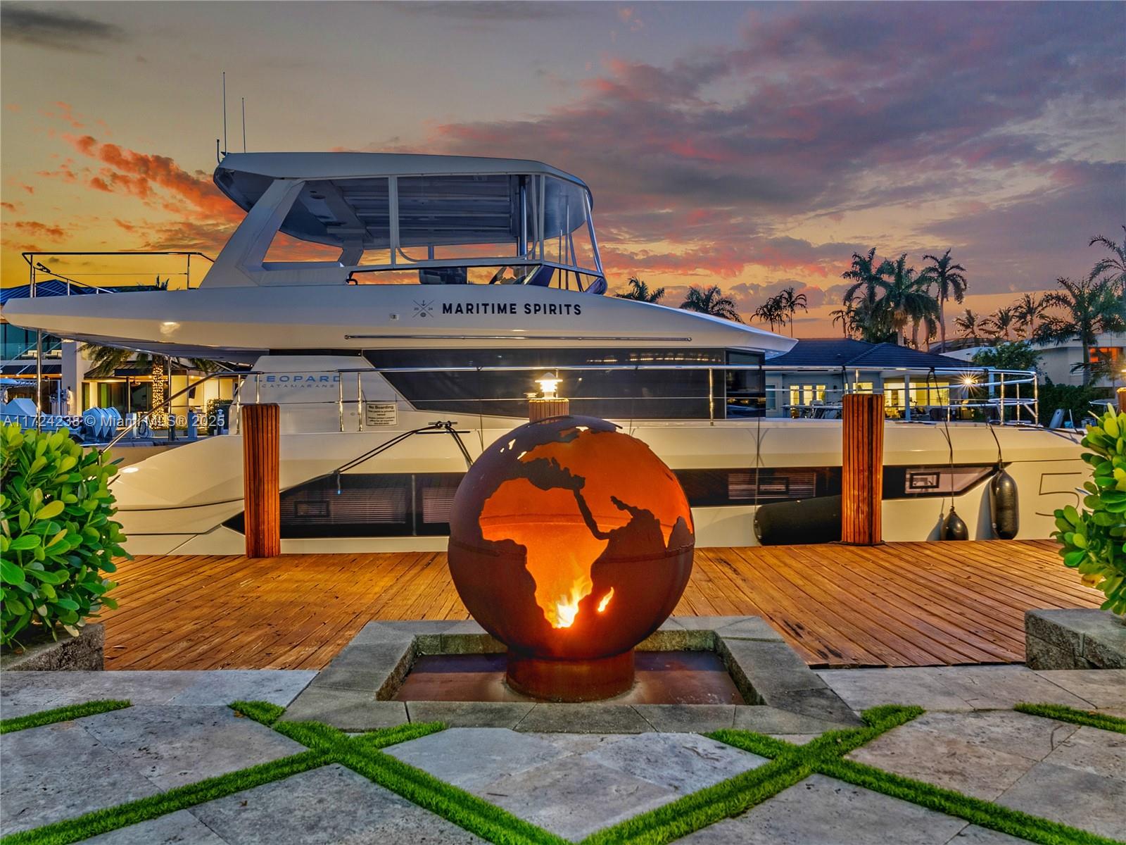 RIO VISTA ISLES - Residential