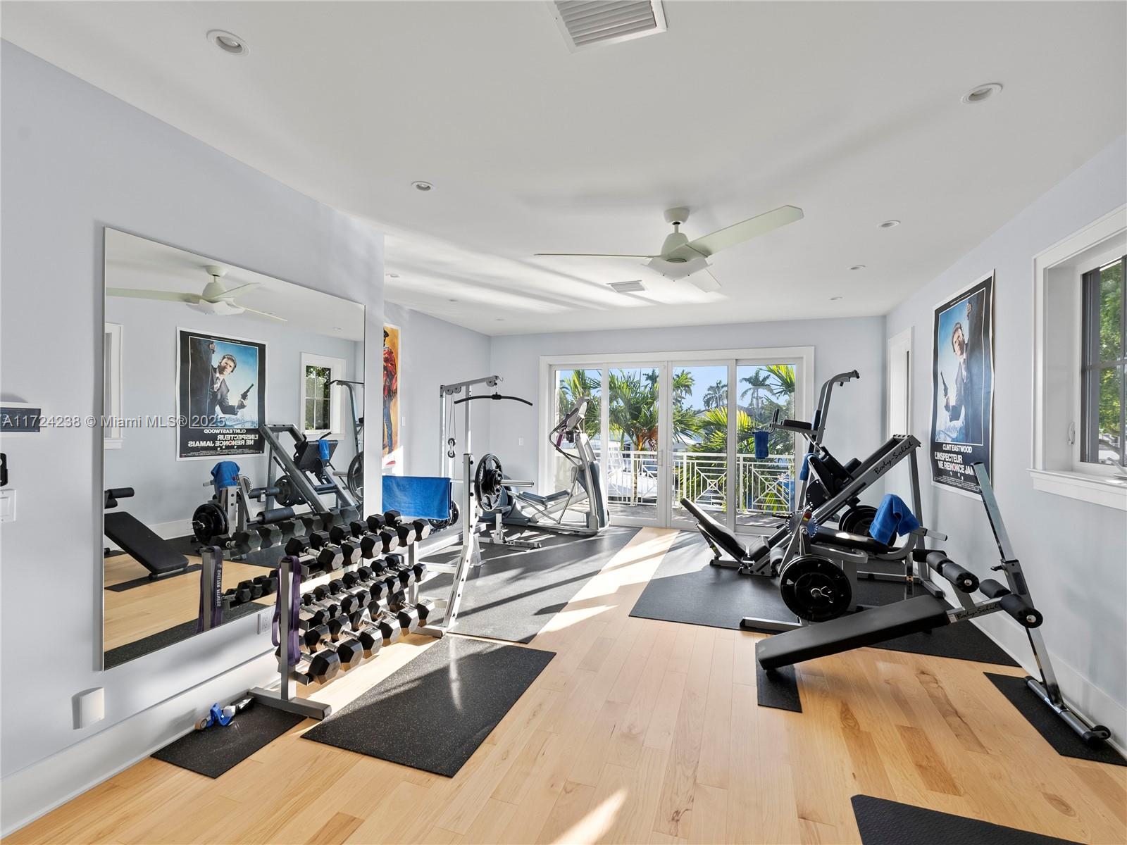 RIO VISTA ISLES - Residential