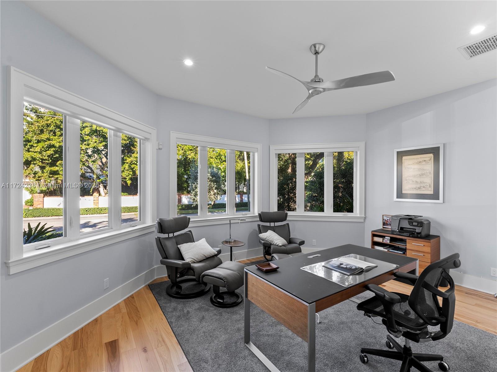 RIO VISTA ISLES - Residential