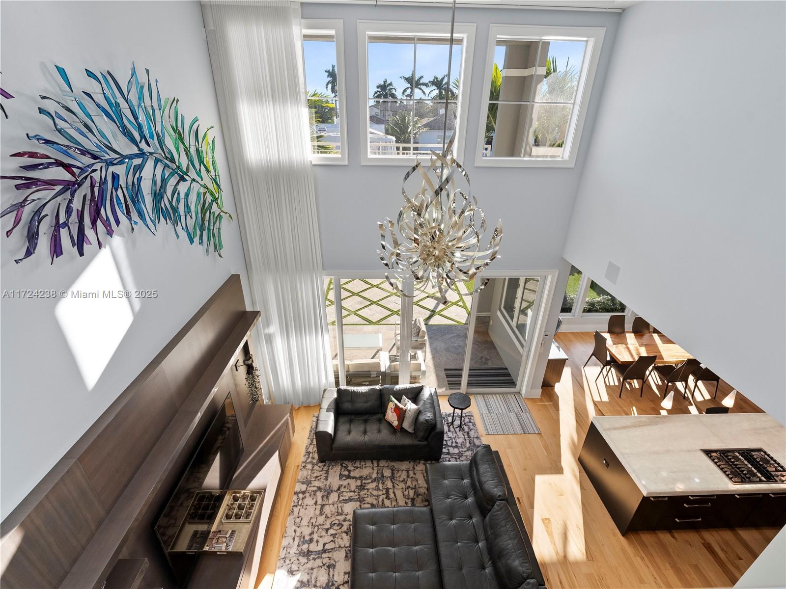 RIO VISTA ISLES - Residential