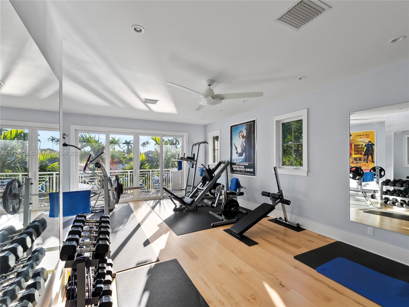 RIO VISTA ISLES - Residential