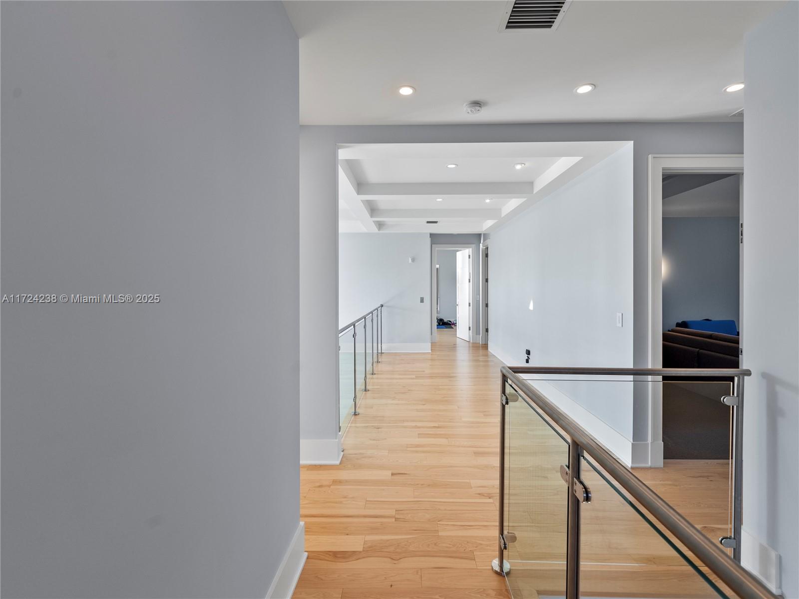 RIO VISTA ISLES - Residential