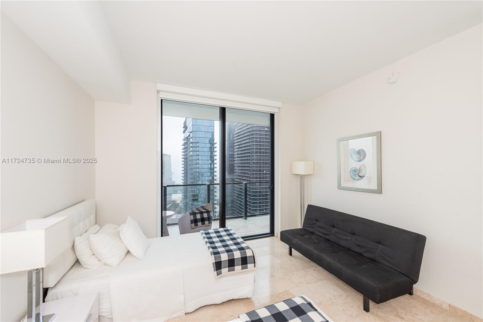 RISE CONDO - Residential
