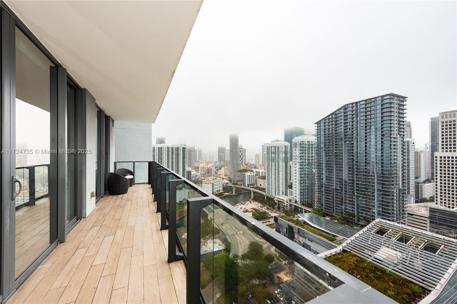 RISE CONDO - Residential