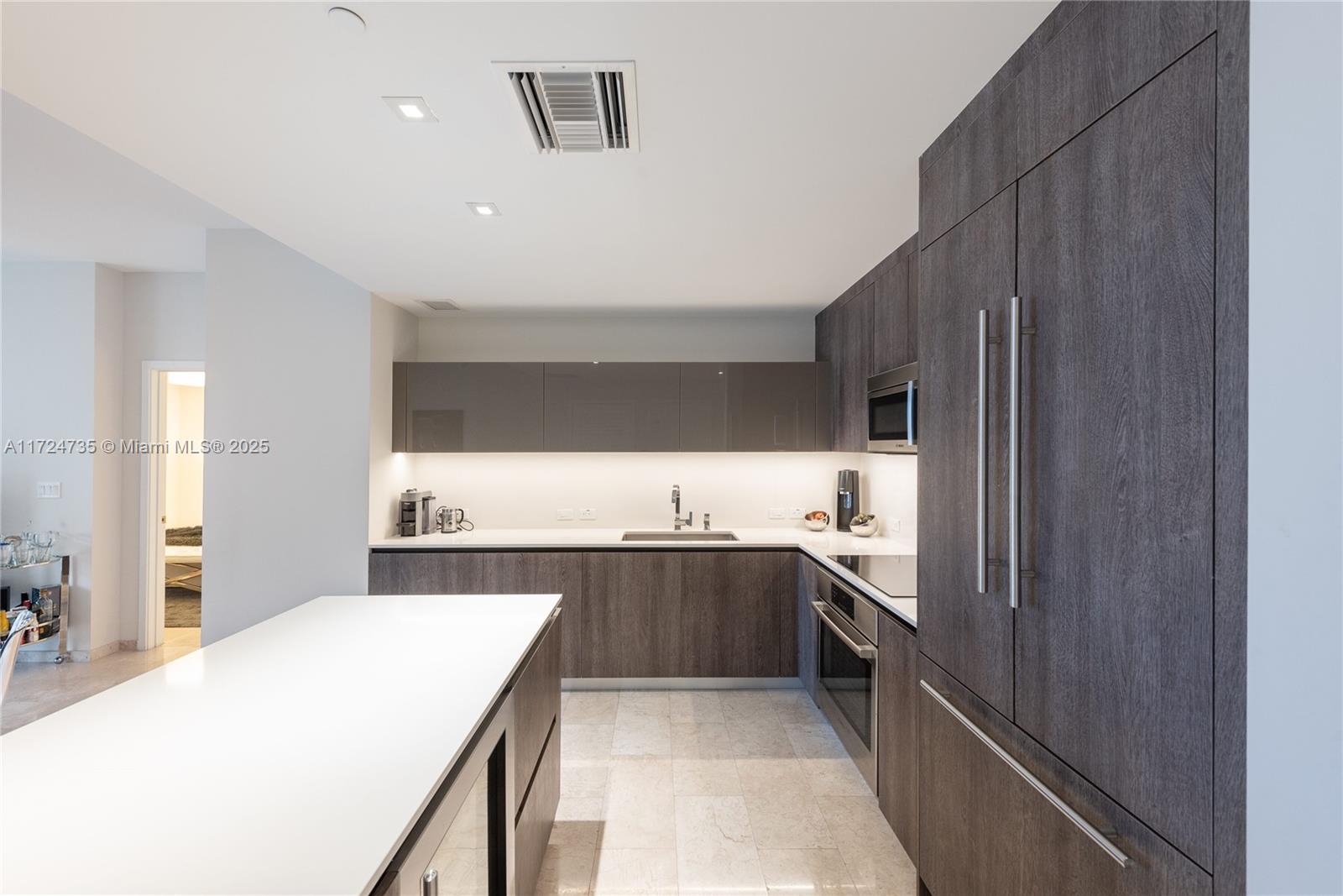 RISE CONDO - Residential