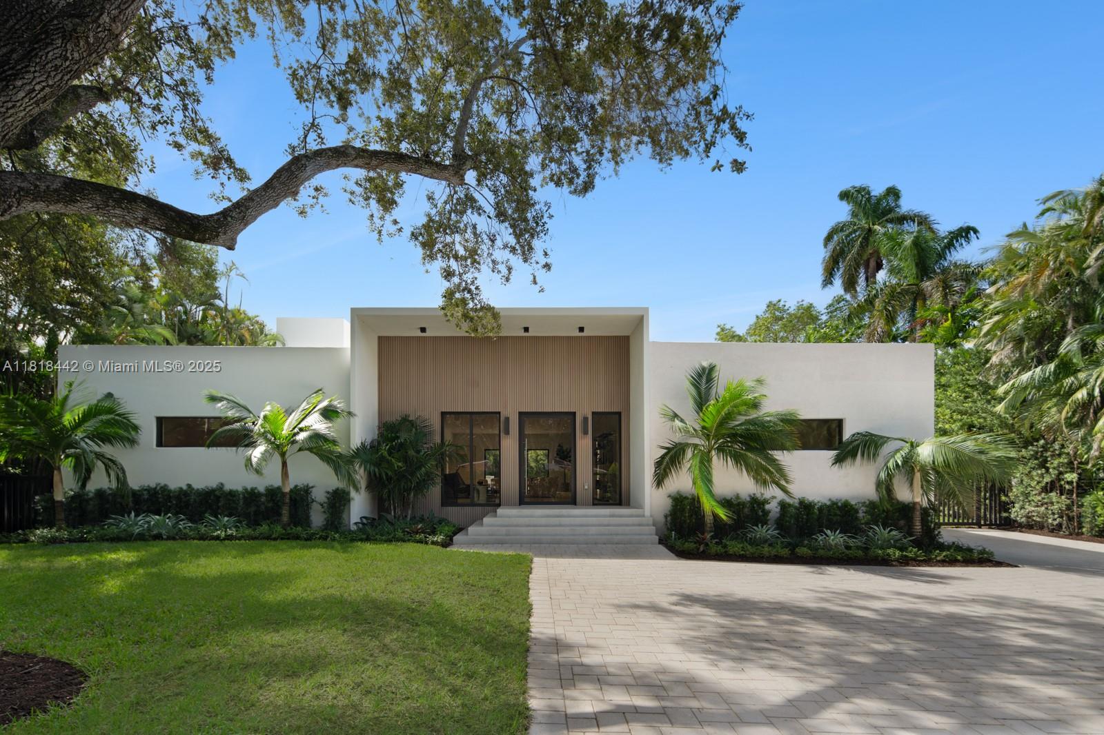 11150 Griffing Blvd, Biscayne Park, Miami-Dade County, Florida - 6 Bedrooms  
7 Bathrooms - 