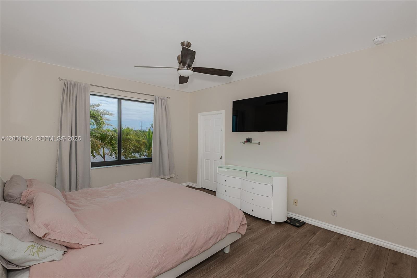 MAPLE RIDGE - Residential