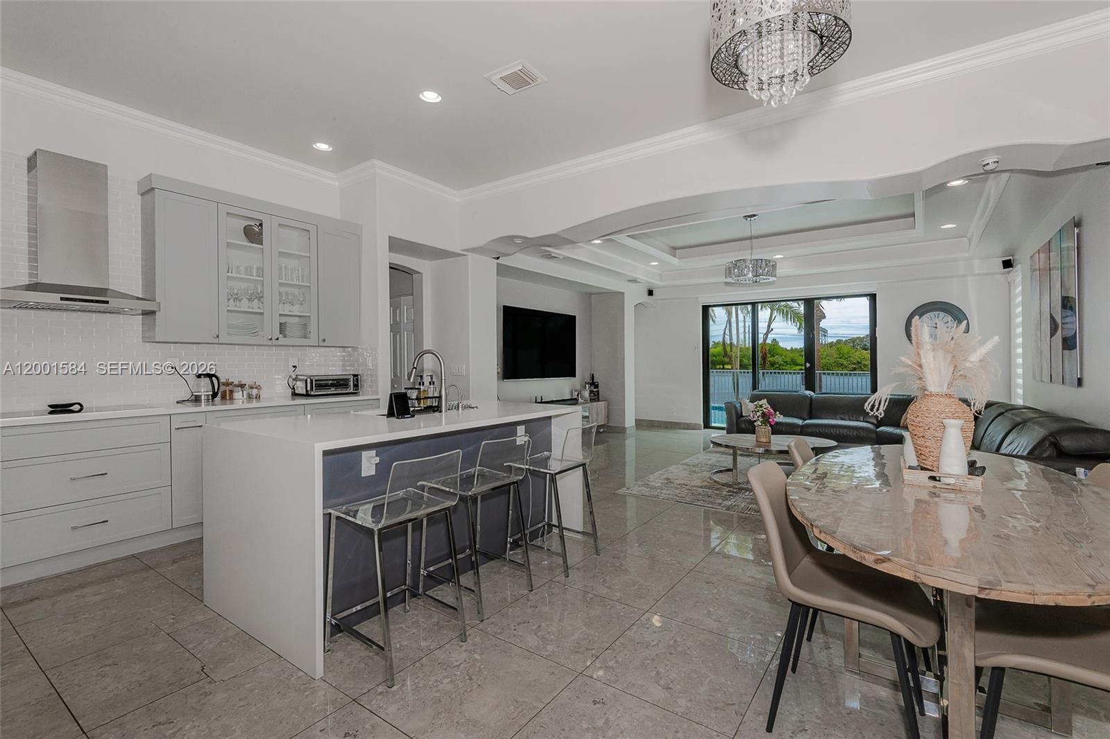 MAPLE RIDGE - Residential