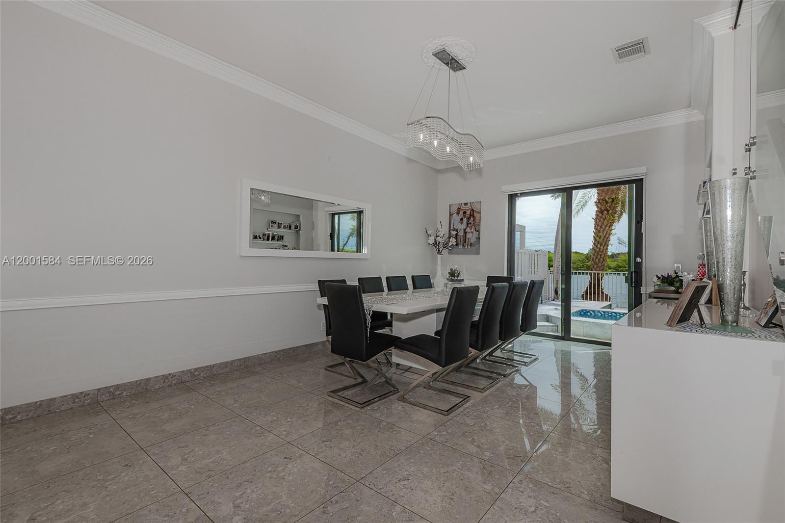 MAPLE RIDGE - Residential