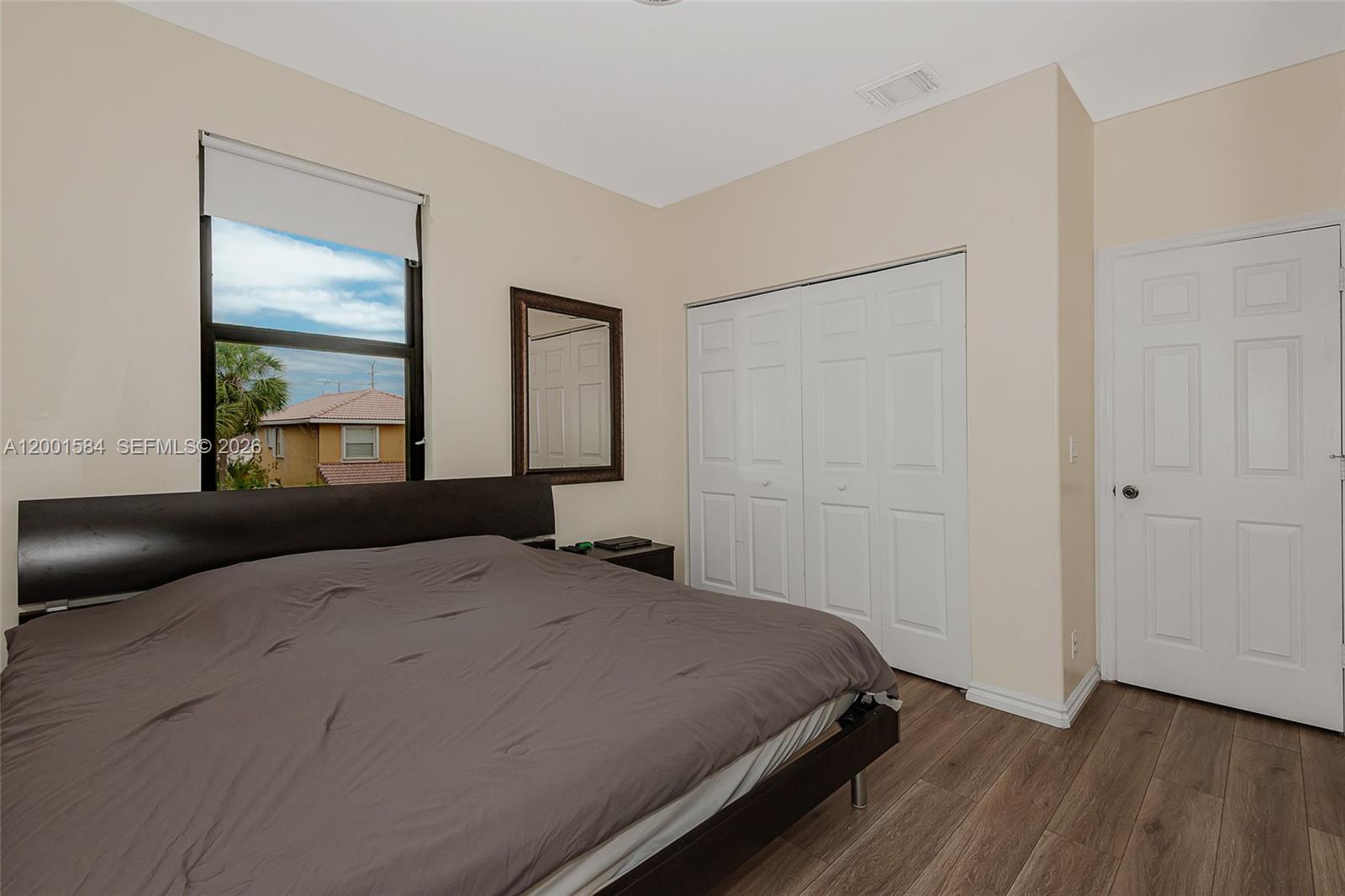 MAPLE RIDGE - Residential