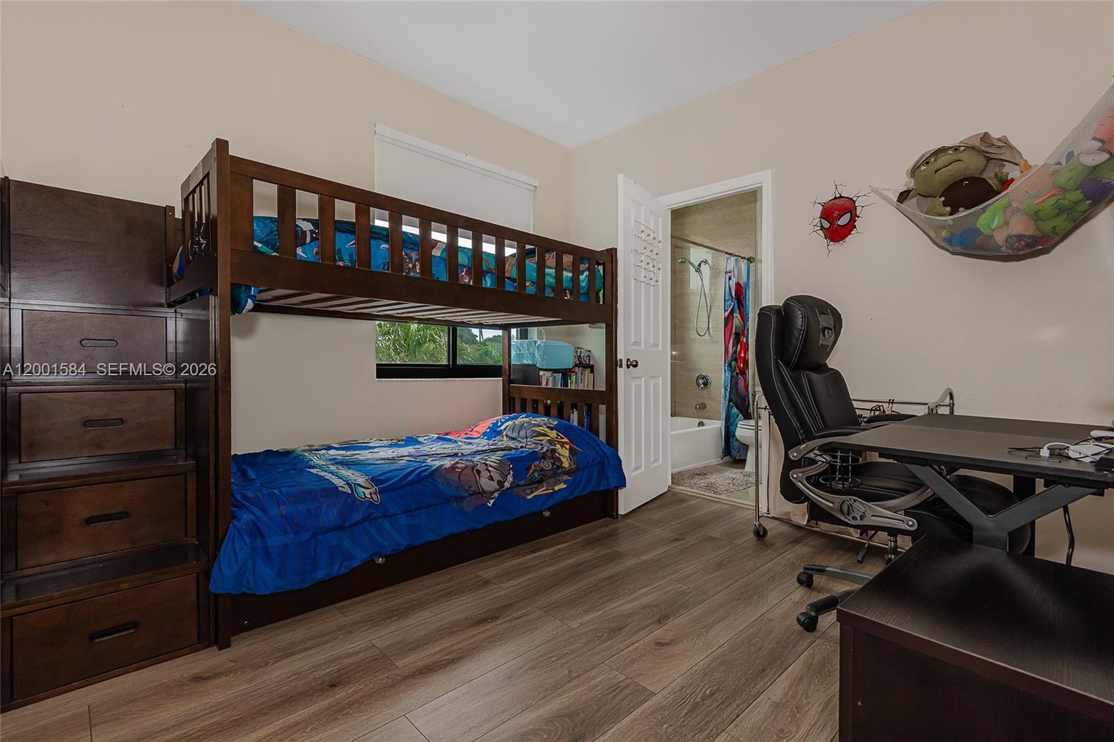 MAPLE RIDGE - Residential