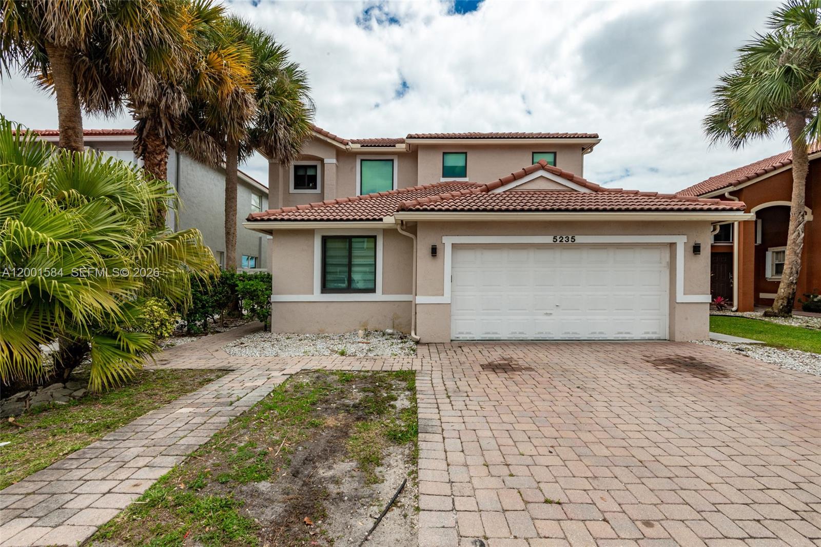 MAPLE RIDGE - Residential