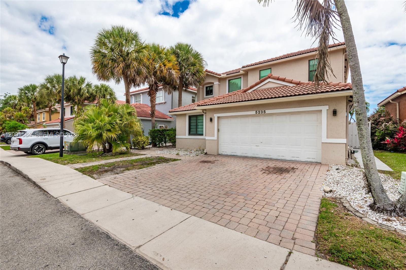 MAPLE RIDGE - Residential