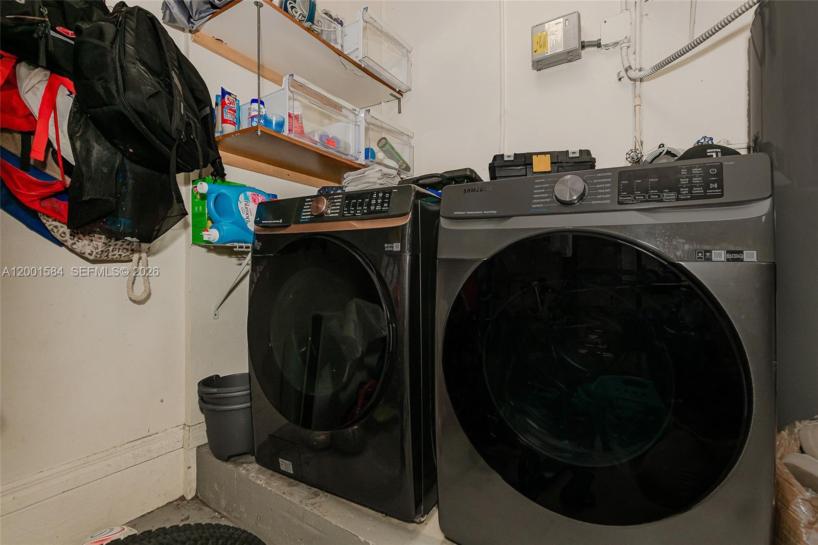 MAPLE RIDGE - Residential