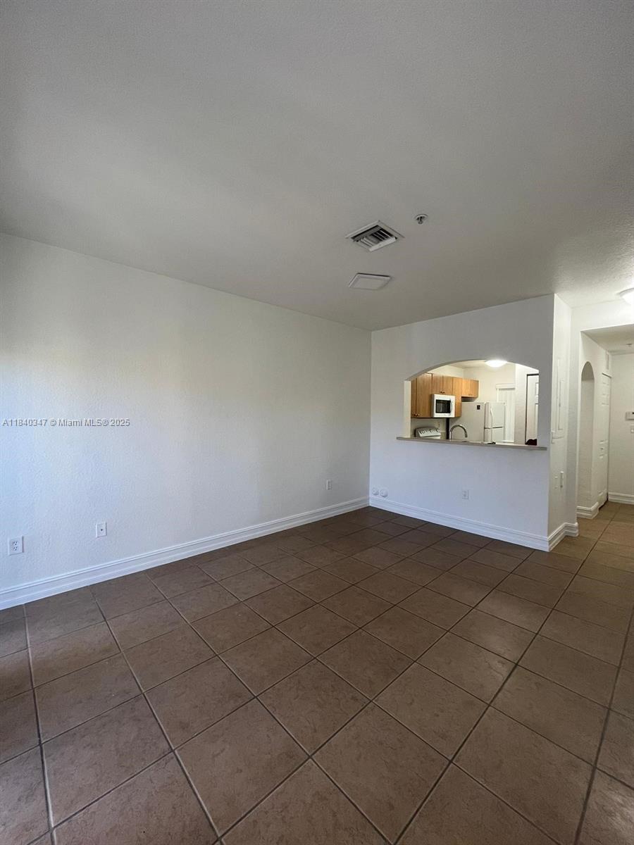 7995 NW 8th St 115