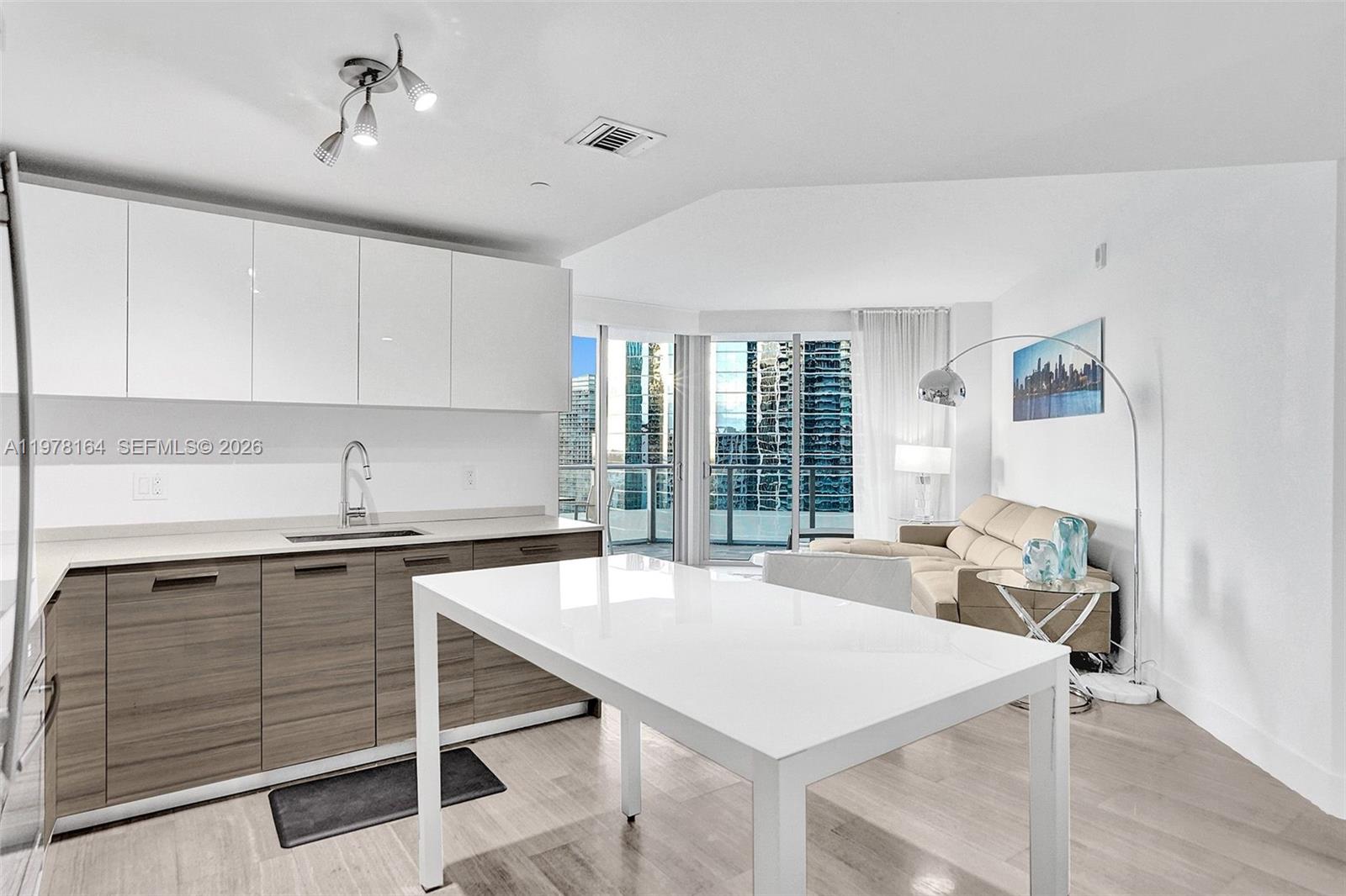 BRICKELLHOUSE CONDO - Residential Lease