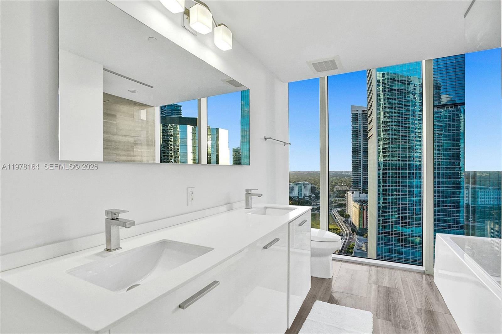 BRICKELLHOUSE CONDO - Residential Lease
