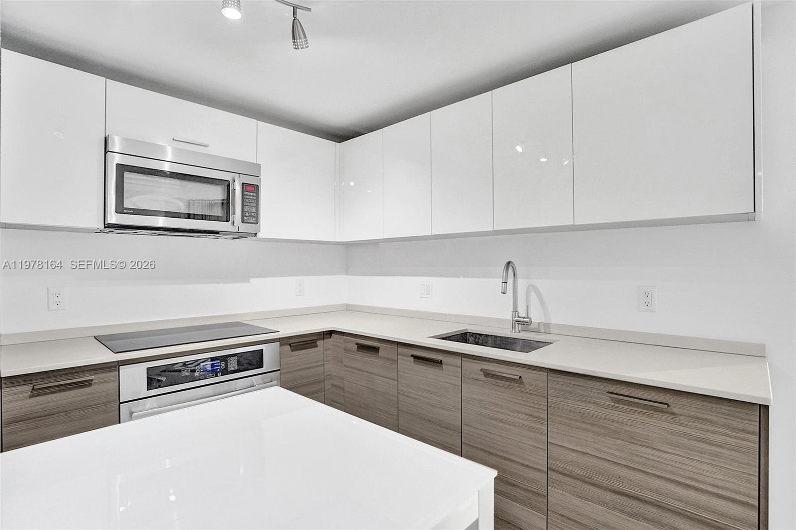 BRICKELLHOUSE CONDO - Residential Lease