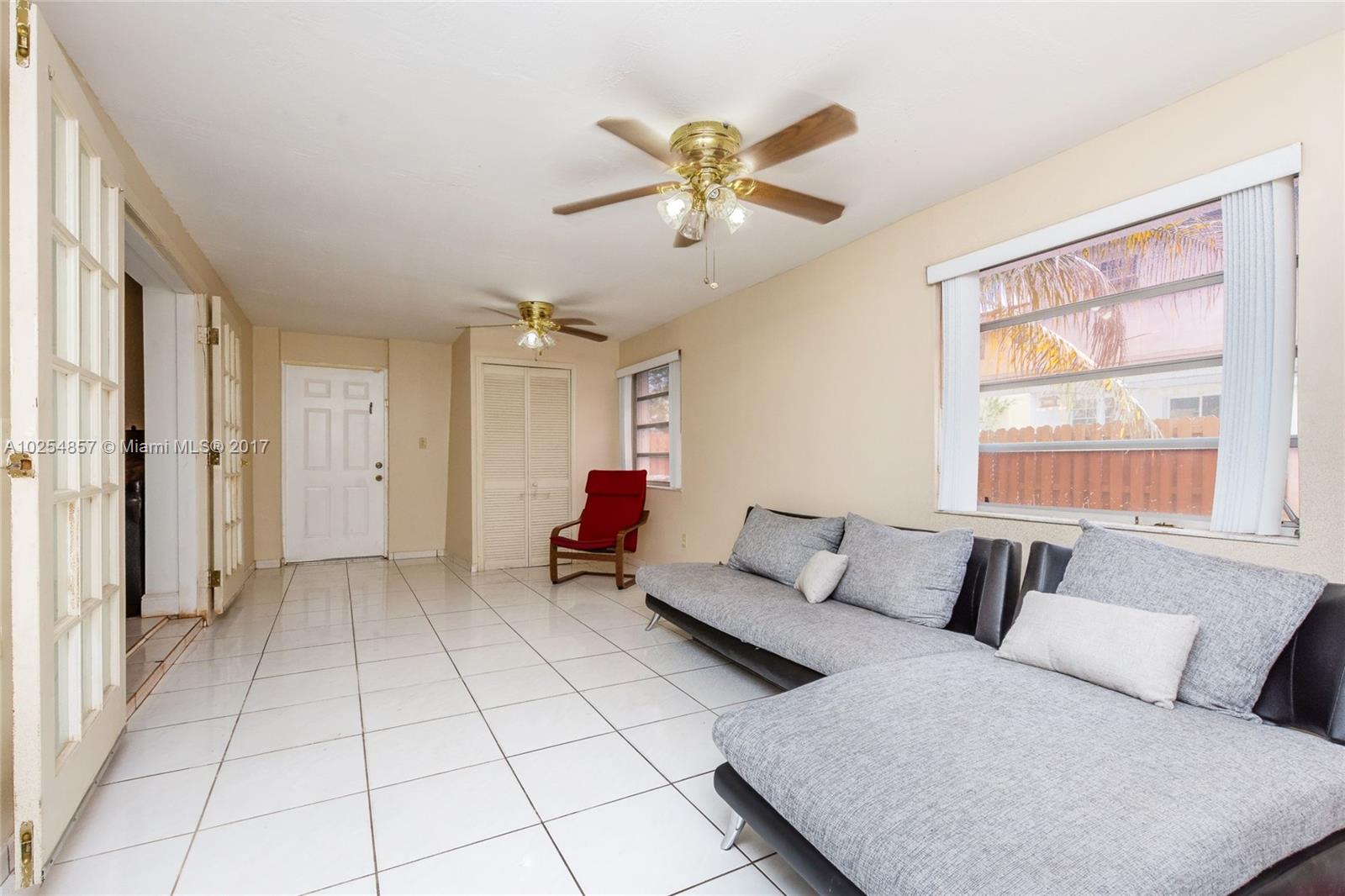 JUNIPER AT THE HAMMOCKS - Residential