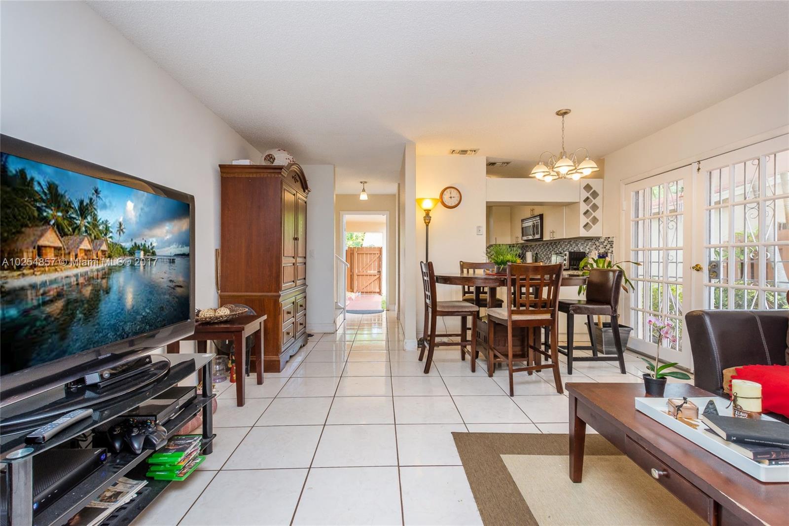 JUNIPER AT THE HAMMOCKS - Residential