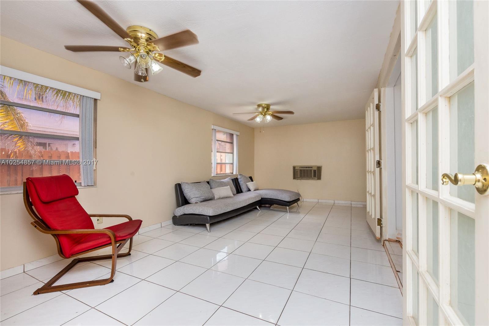 JUNIPER AT THE HAMMOCKS - Residential