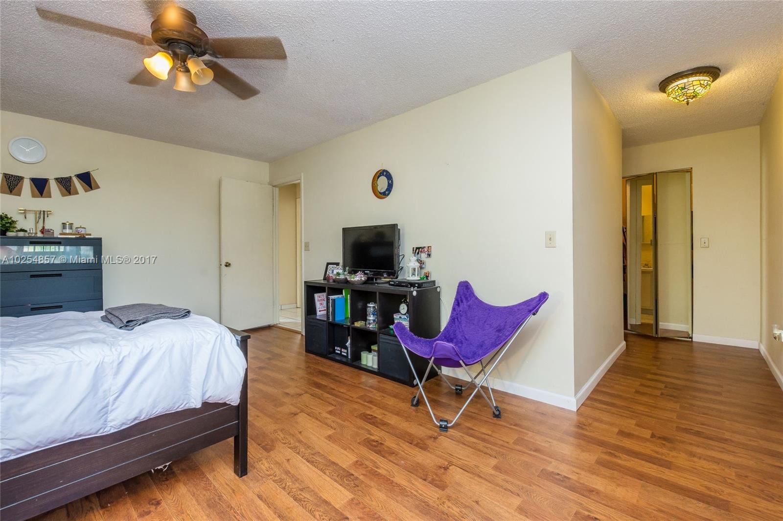 JUNIPER AT THE HAMMOCKS - Residential