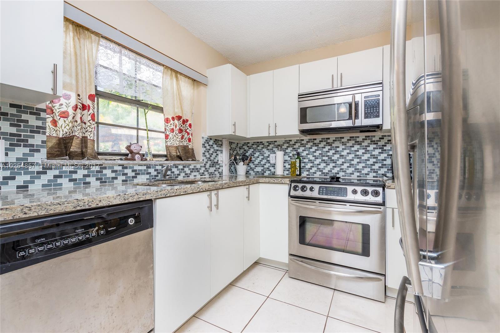 JUNIPER AT THE HAMMOCKS - Residential