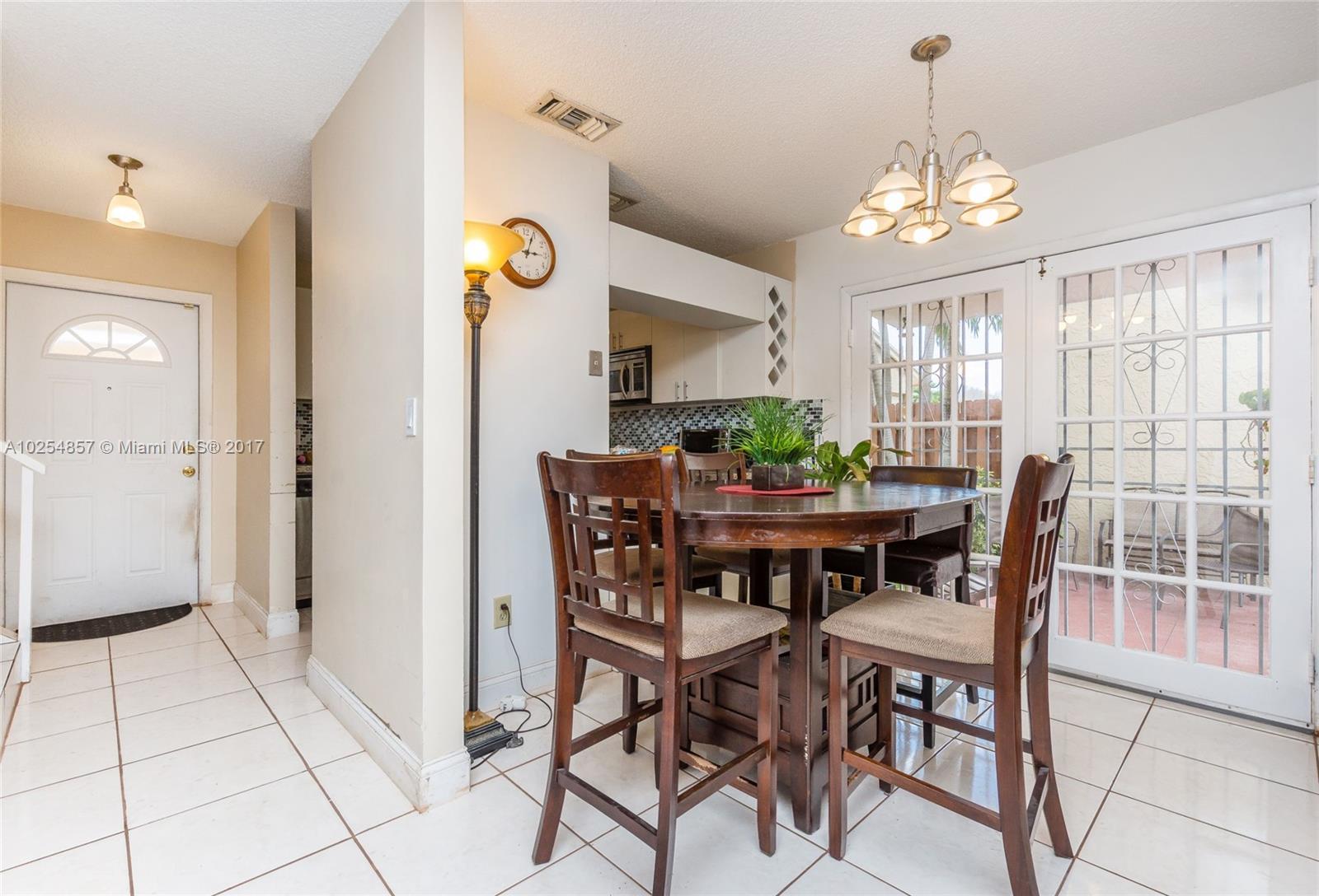 JUNIPER AT THE HAMMOCKS - Residential