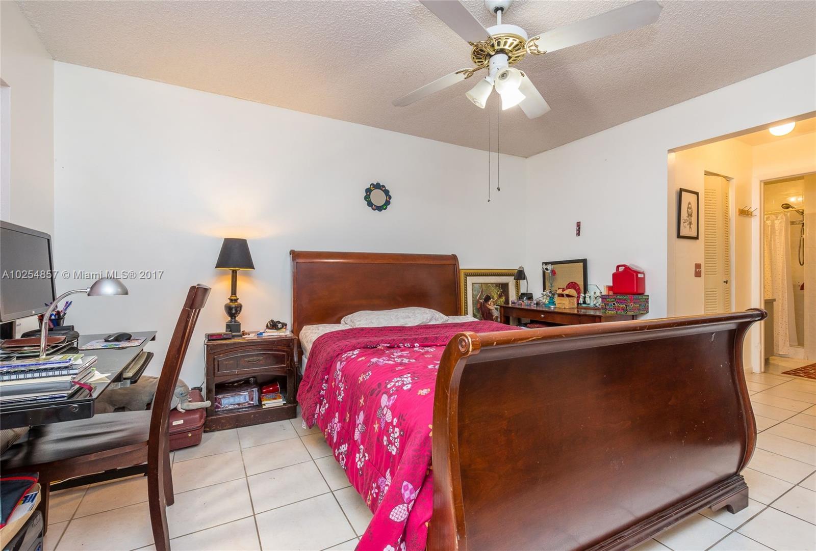 JUNIPER AT THE HAMMOCKS - Residential