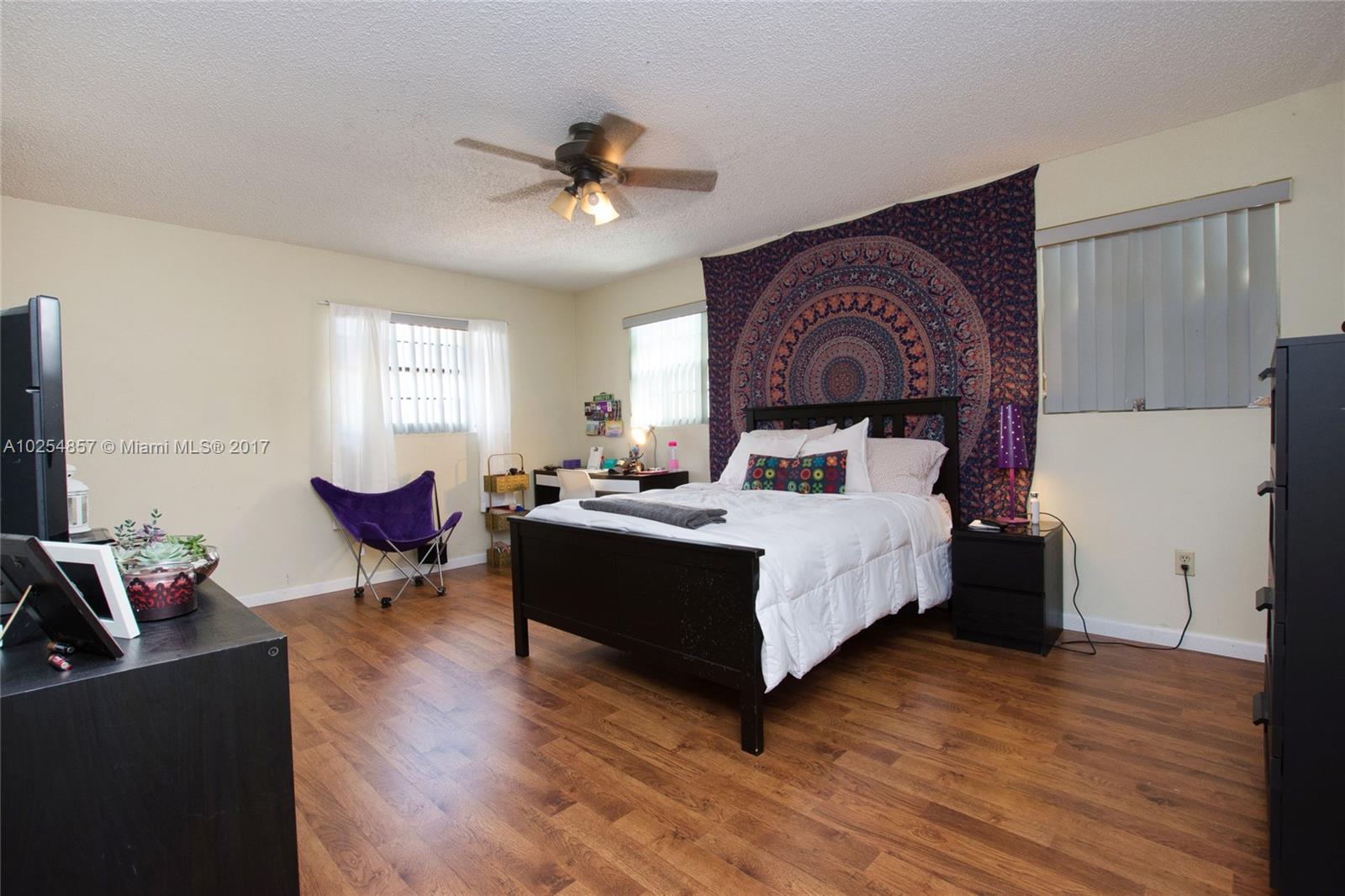 JUNIPER AT THE HAMMOCKS - Residential