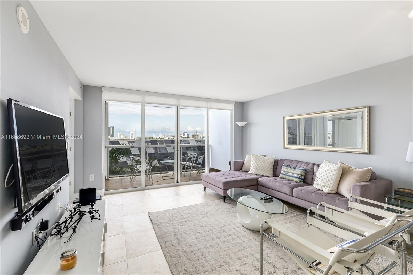 SUNSET HARBOUR SOUTH COND - Residential Lease
