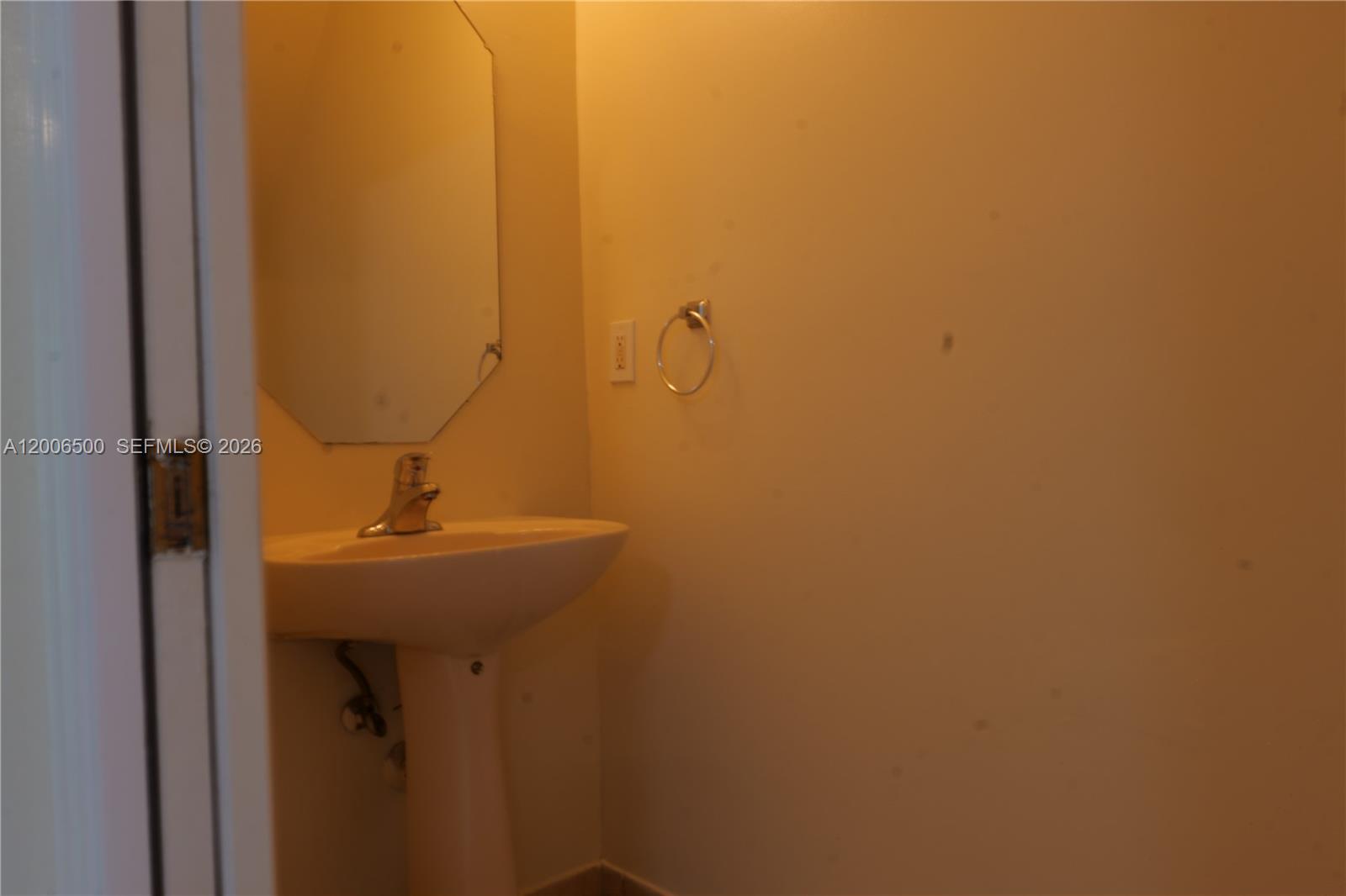 TUSCANY NO 1 - Residential