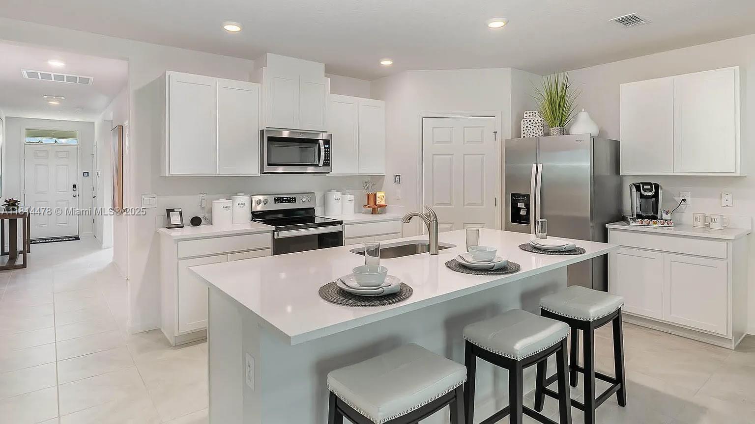 PORT ST LUCIE SECTION 15 - Residential Lease