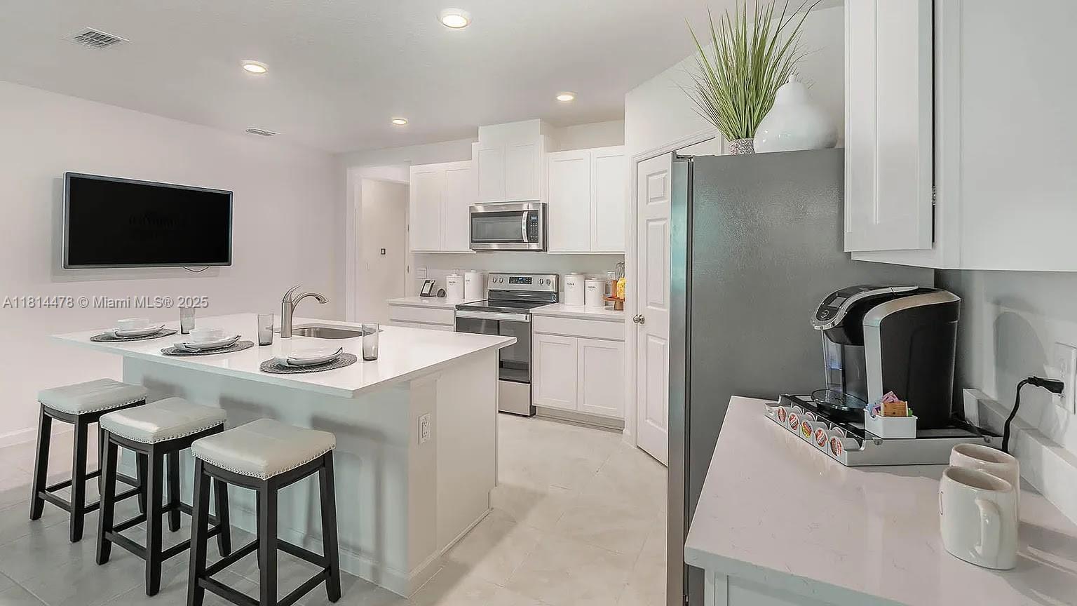 PORT ST LUCIE SECTION 15 - Residential Lease