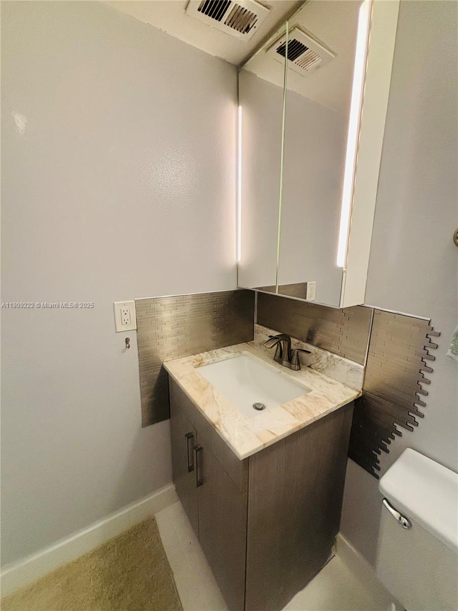 IMPERIAL TOWERS CONDO - Residential