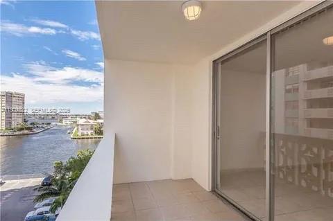 IMPERIAL TOWERS CONDO - Residential