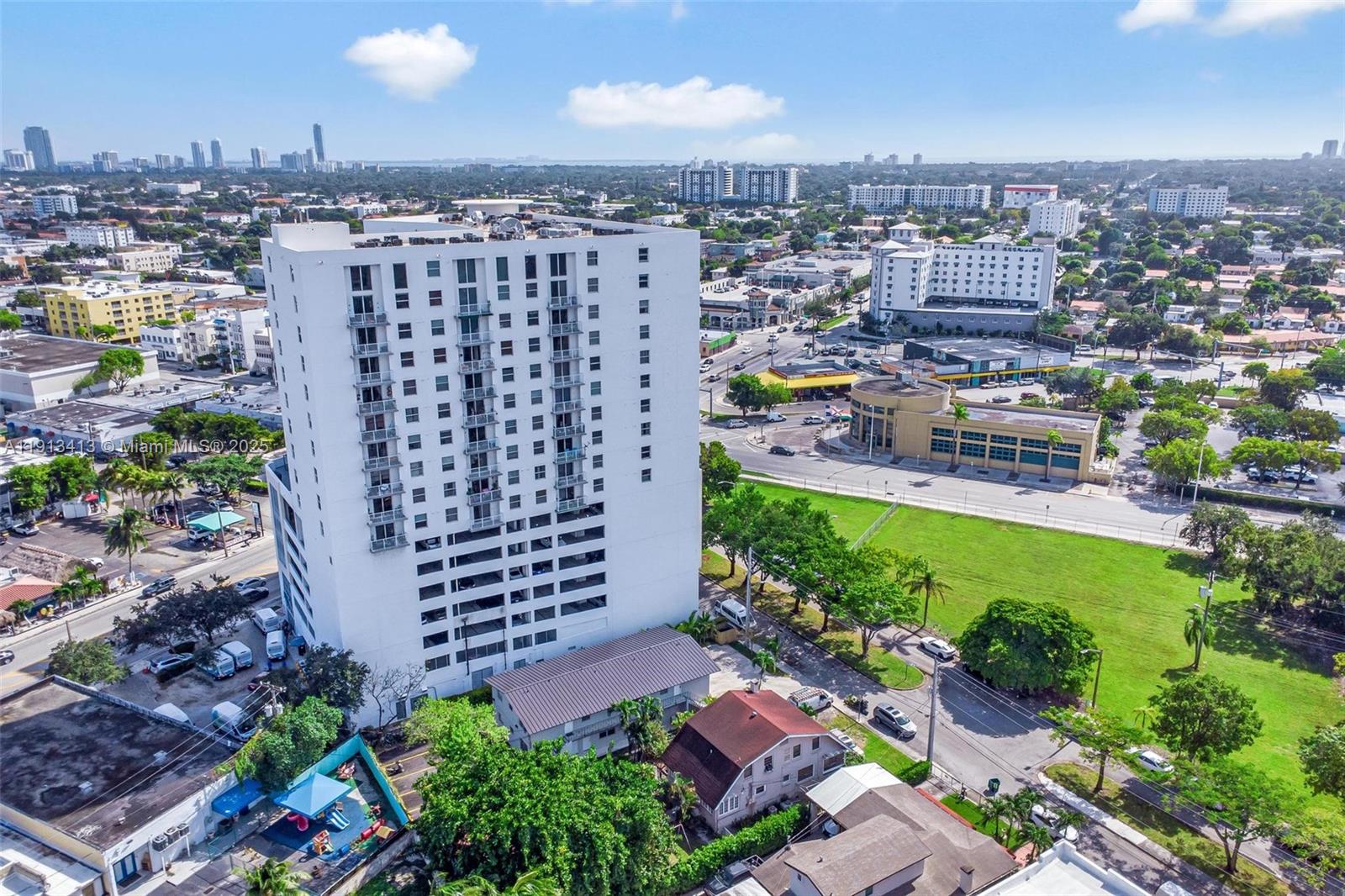 GLENROYAL SUB - Residential Lease