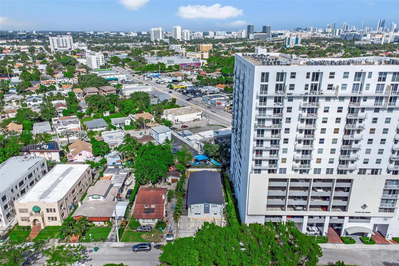 GLENROYAL SUB - Residential Lease