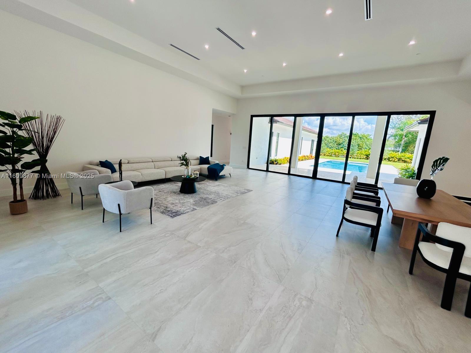 FLA FRUIT LANDS CO - Residential